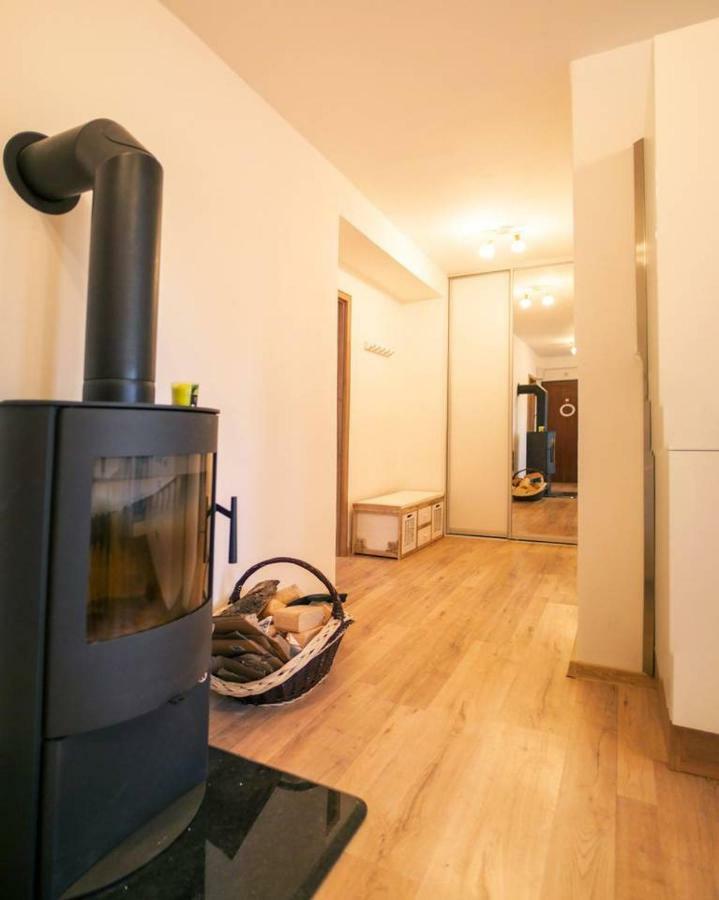 2 Bedroom Flat In The Heart Of Ліптовський Мікулаш Екстер'єр фото